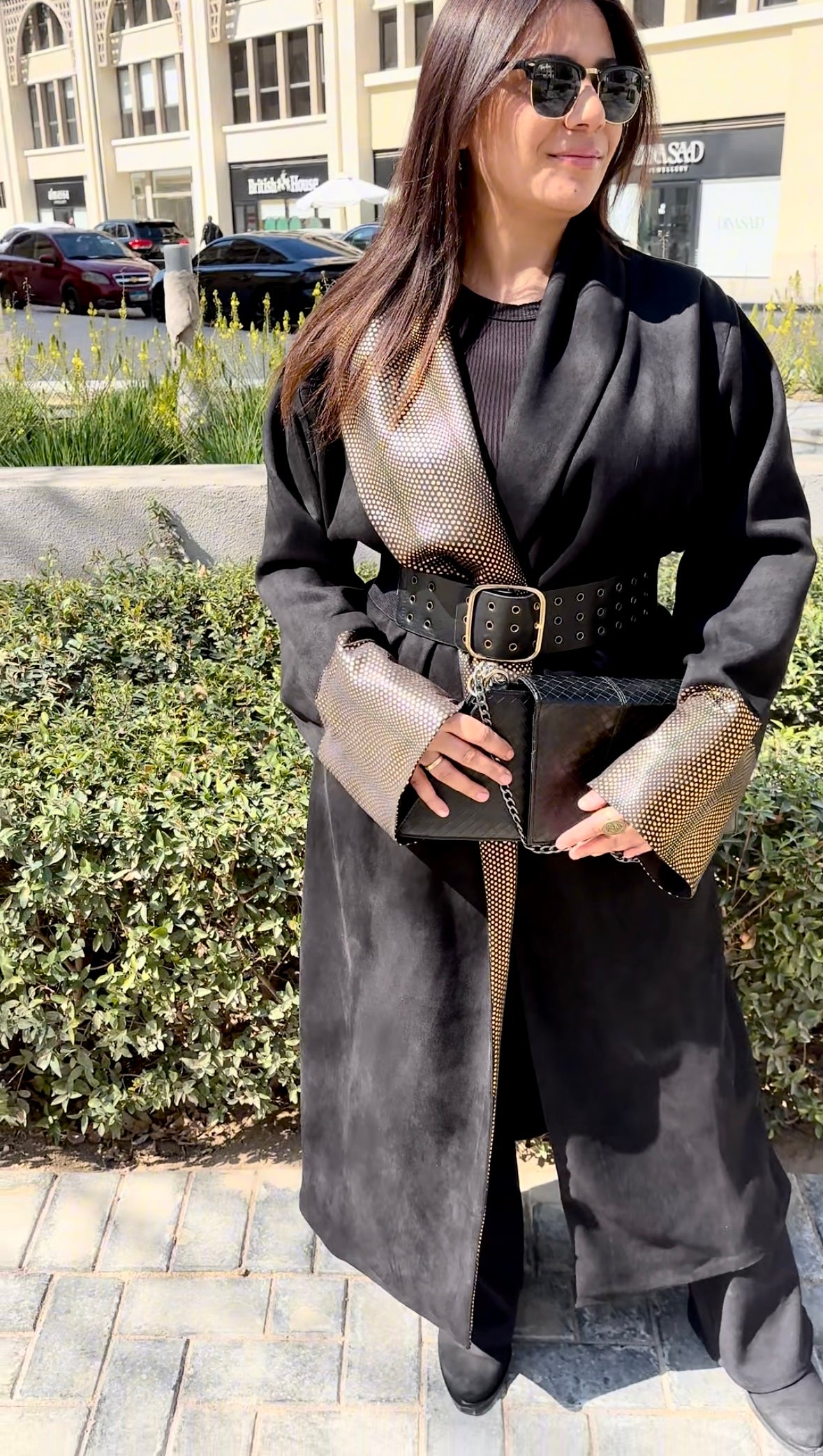 Black, gold and timeless style